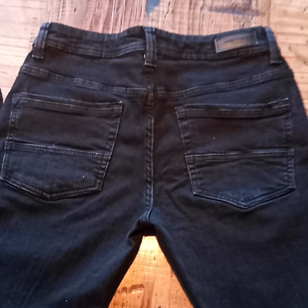 Kenneth Cole Jeans - Picture 7 of 9